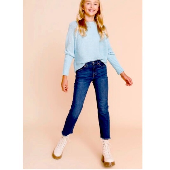 LIKE NEW Kids’ Levi’s High Rise Ankle Straight - Picture 2 of 12